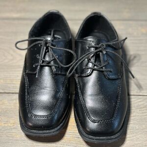 Classic Boys Black Oxford Dress Shoes size 1